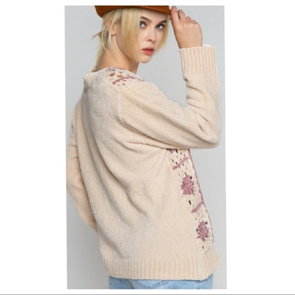 POL CROCHET Square Block With Flower SOFT chenille feel sweater TOP - Picture 5 of 8